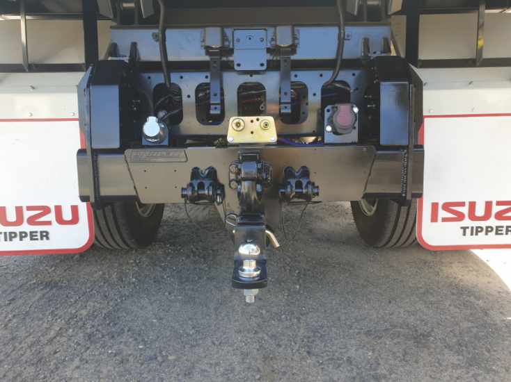 Tow bar for truck